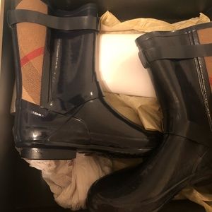 Burberry rainboats